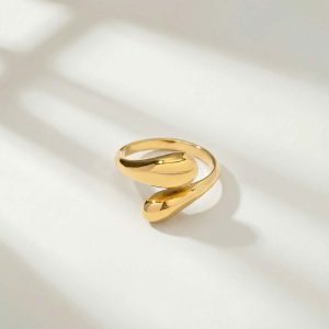 Sleek Ring