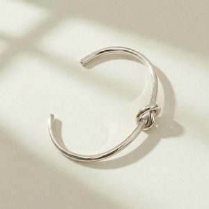 Twisted Knot Bracelet