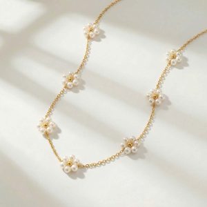Daisy Necklace