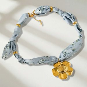 Camellia Necklace