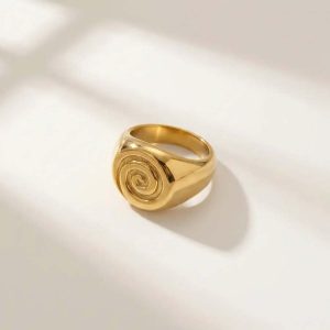 Labyrisse Ring